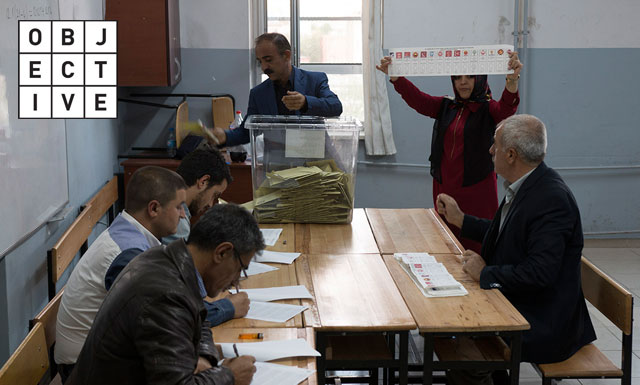 Objective bursuyla bölgede bulunan arkadaşımız Fatih Pınar, Cizre'deki seçim heyecanını böyle görüntüledi